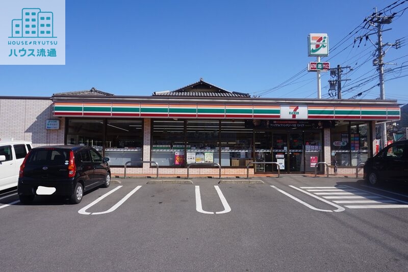 コンビニ　セブンイレブン諫早多良見町店（コンビニ）まで469m
