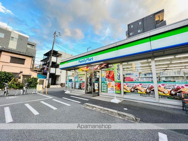 コンビニ　ファミリーマート（コンビニ）まで1131m