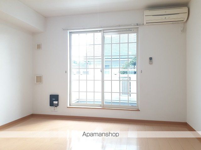 クローバーの居間写真