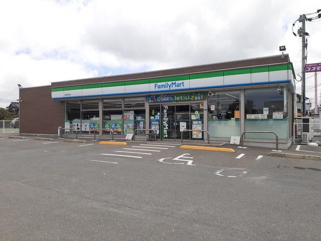 コンビニ　ファミリーマート糸島加布里店（コンビニ）まで850m