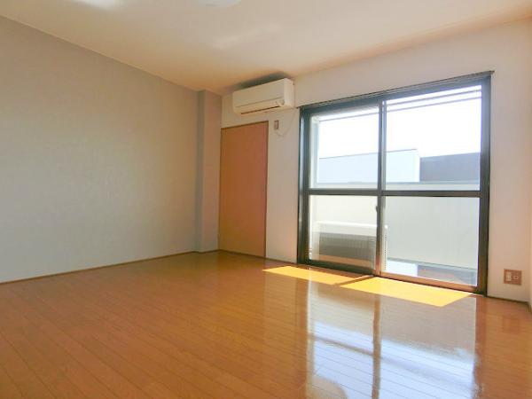 居室・リビング　写真は別のお部屋のイメージです