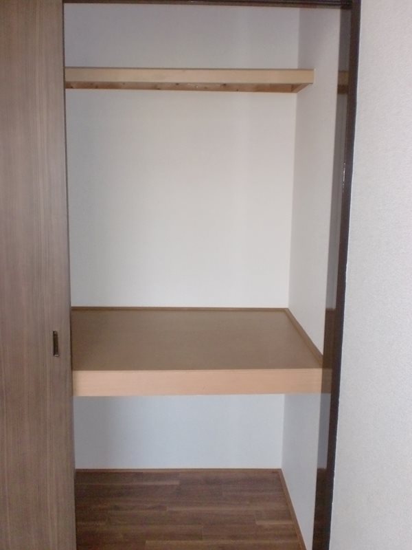 収納　※同物件、別部屋の写真です。
