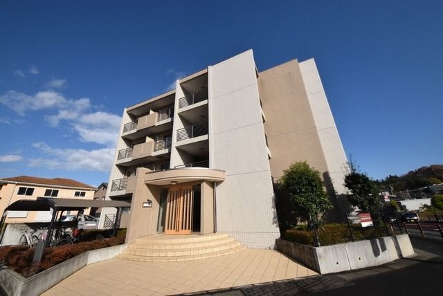 建物外観　★お部屋探しはタウンハウジング高幡不動店まで★