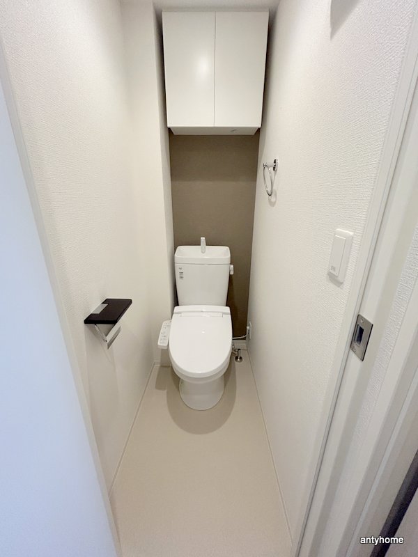 コンフォリア・リヴ靭公園のトイレ写真