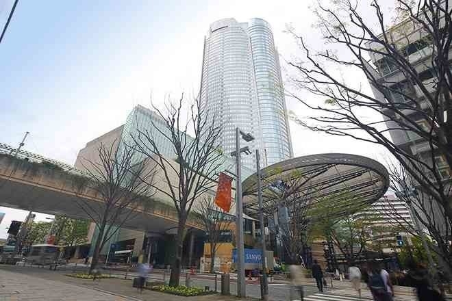 ショッピングセンター　六本木ヒルズ（ショッピングセンター）まで1386m