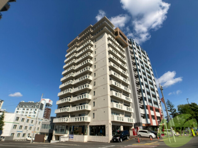 建物外観　札幌市中央区南四条東「アルファスクエア南４条」