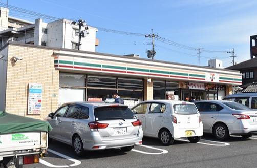 コンビニ　セブン戸畑中原1丁目店（コンビニ）まで500m