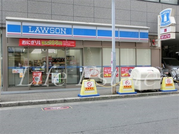 コンビニ　ローソン南船場三丁目南店（コンビニ）まで226m