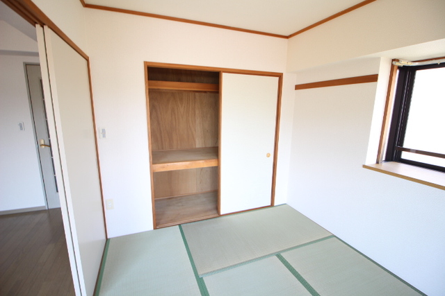 収納　※写真は他号室です