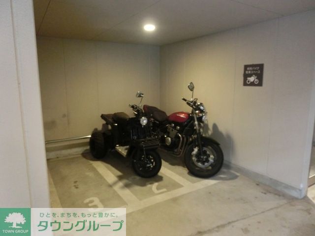 その他　★バイク駐車場★