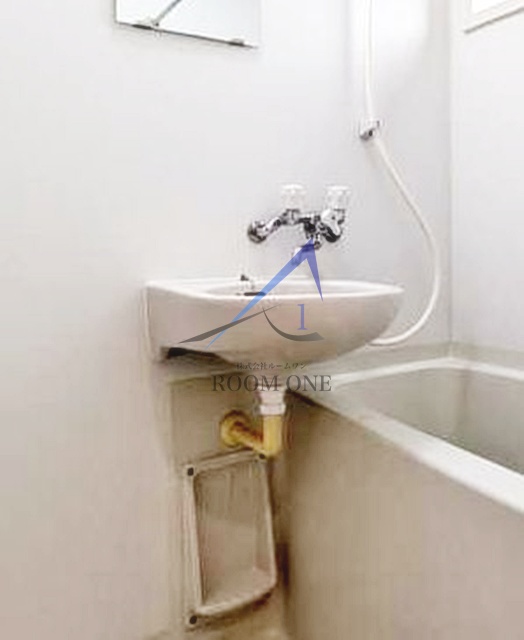 洗面設備　洗面台です。