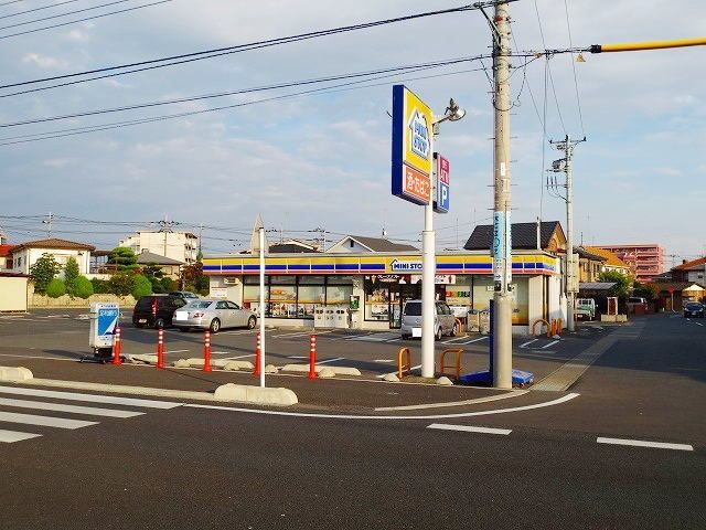 コンビニ　ミニストップ足利堀込店（コンビニ）まで530m