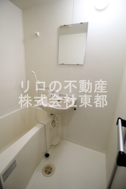 バス・シャワールーム　清潔感のある一体型のバスルームです♪