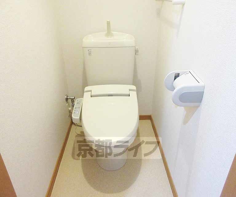トイレ　清潔感のあるトイレです