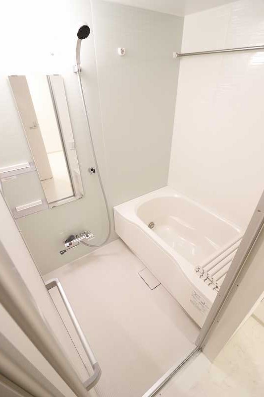 バス・シャワールーム　※同物件、別部屋になります。