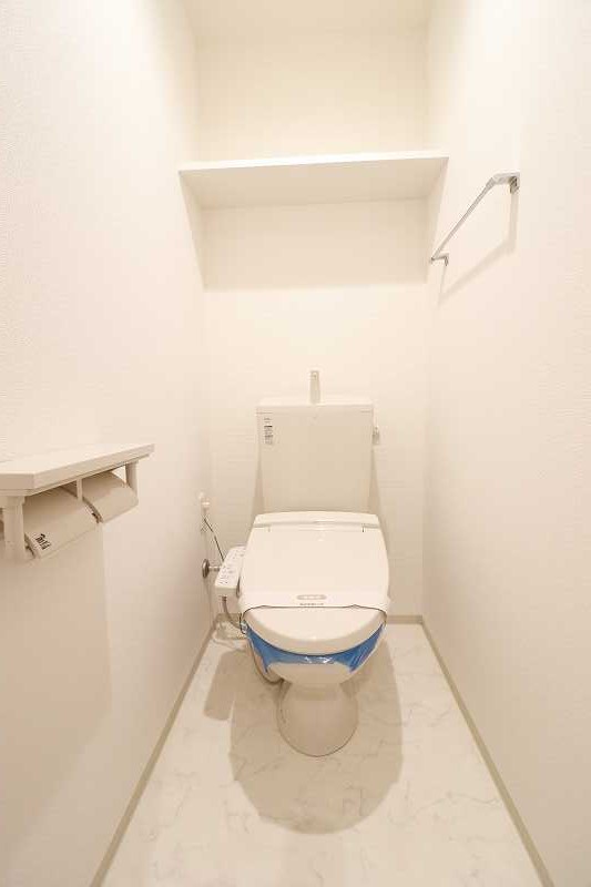 トイレ　※同物件、別部屋になります。
