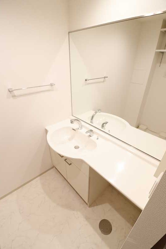 洗面設備　※同物件、別部屋になります。