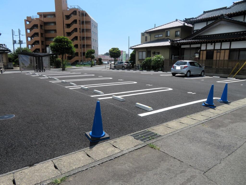 駐車場　駐車場2台込み！