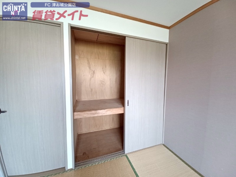 収納　洋間に変更します