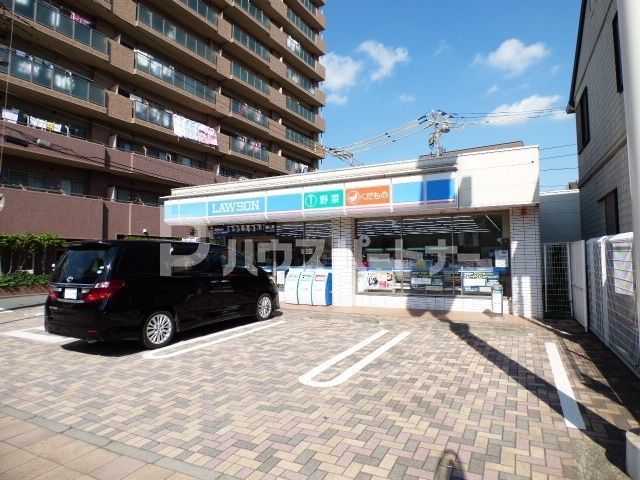 コンビニ　ローソン 千葉登戸二丁目店（コンビニ）まで120m
