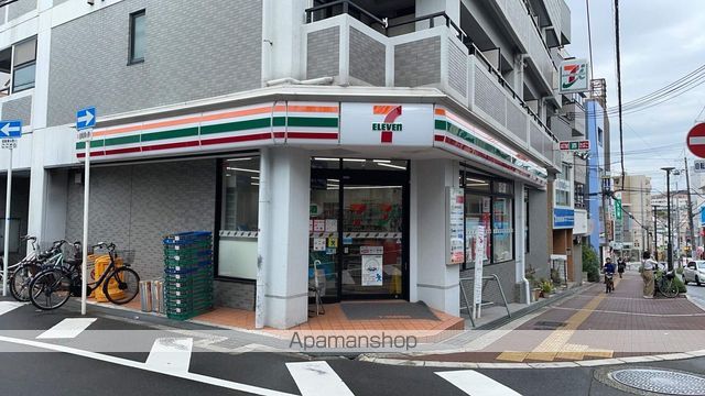 コンビニ　セブンイレブン（コンビニ）まで37m