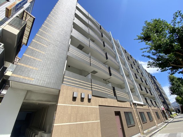 セレニテ甲子園IIの外観写真