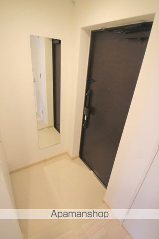 レジュールアッシュ谷町四丁目グランクラスの玄関写真
