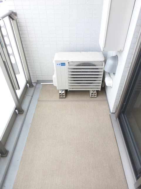 バルコニー　※別部屋の参考写真です。