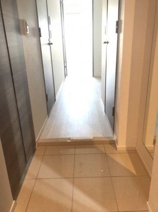 玄関　玄関