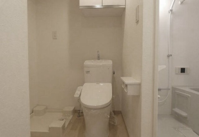 トイレ　別部屋同仕様