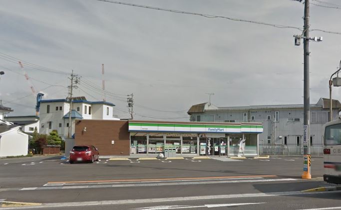 コンビニ　ファミリーマート 佐久中込店（コンビニ）まで681m