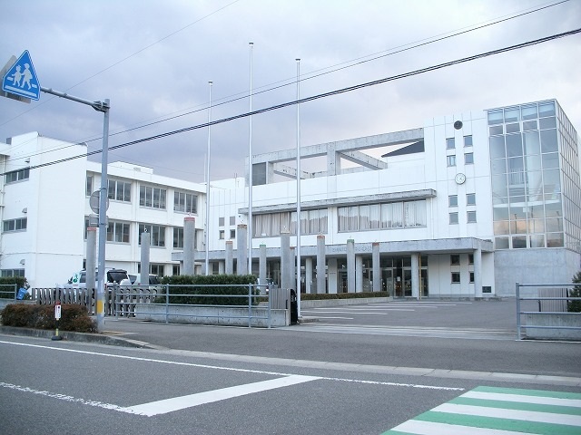 小学校　石井小学校（小学校）まで900m
