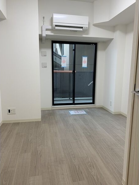地下鉄鶴舞線 丸の内駅 徒歩7分 12階建 築3年の居間写真