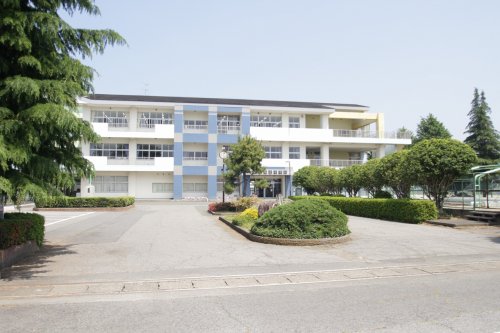 中学校　水海道中学校（中学校）まで943m