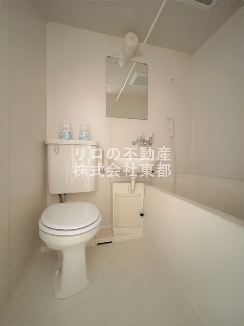 バス・シャワールーム　お掃除しやすい☆洗面台付き３点ユニットです☆