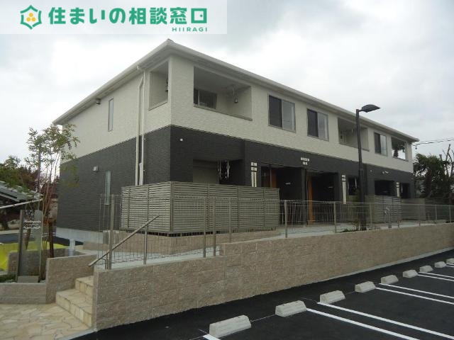 ＪＲ東海道本線 岡崎駅 バス乗車時間：10分 最寄りバス停で下車 徒歩1分 築11年