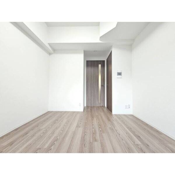 ディアレイシャス名古屋大須通南の居間写真