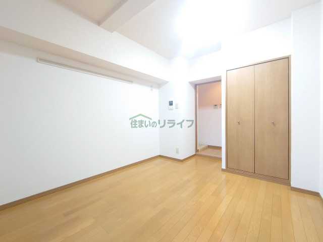 居室・リビング　プレ―ル新宿余丁町 　 202