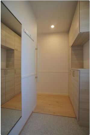 玄関　別部屋写真