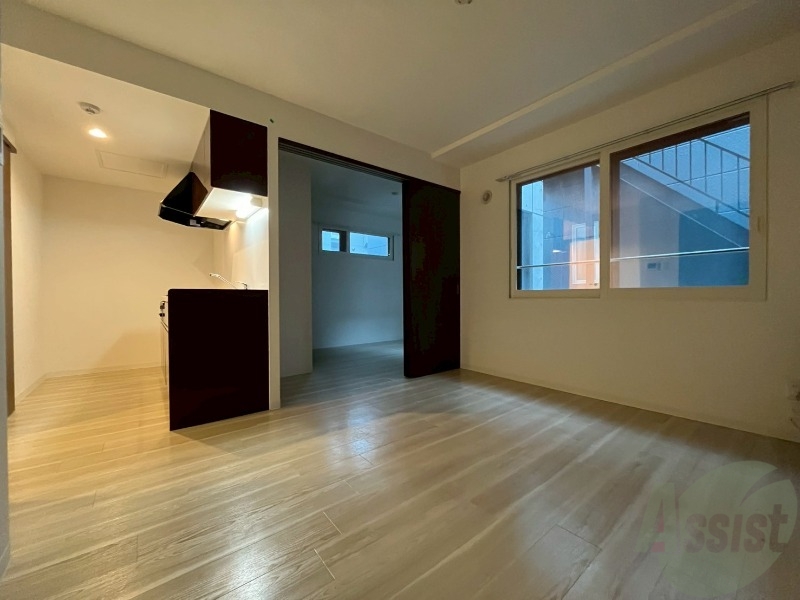 居室・リビング　広くてキレイなお部屋が広がっていて、充実した生活が送れそう。