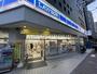 コンビニ　ローソン 新富一丁目店（コンビニ）まで162m