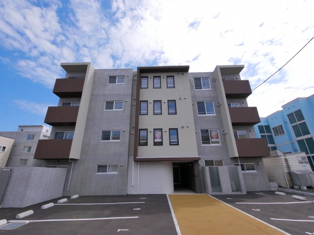 建物外観　地下鉄東西線　南郷１８丁目　徒歩10分☆
