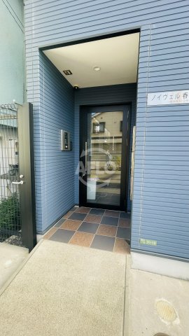 エントランス　ノイヴェル春日出II　エントランス