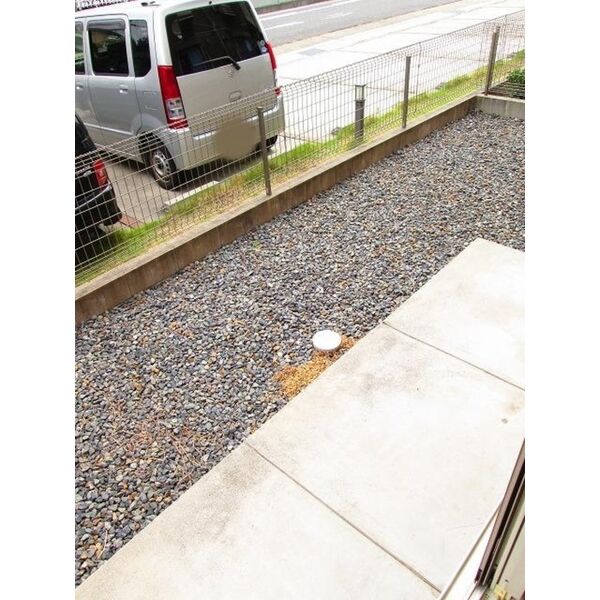 駐車場　専用庭