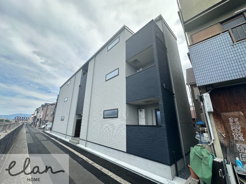 ＪＲ片町線 放出駅 徒歩4分 築1年