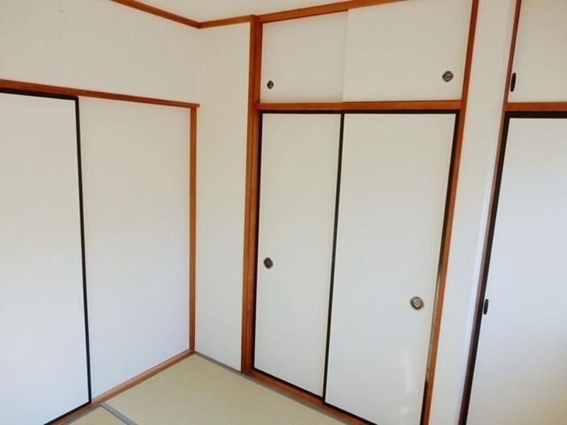 ＪＲ青梅線 河辺駅 徒歩10分 3階建 築42年の内装写真