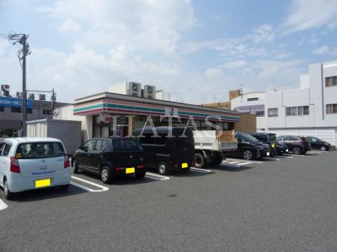 コンビニ　セブン－イレブン　西尾寄住町店（コンビニ）まで600m