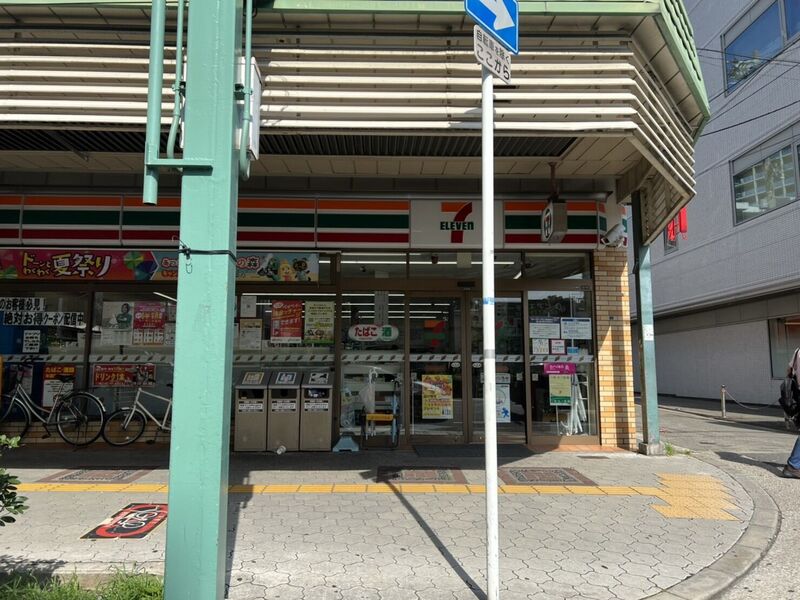 コンビニ　セブンイレブン大阪堀越町店（コンビニ）まで118m