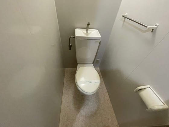 トイレ　※別部屋の写真です