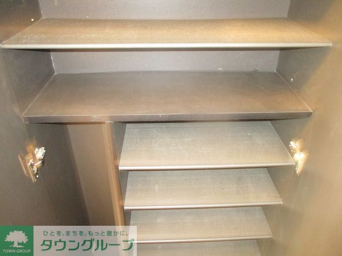 玄関　お問合せはタウンハウジングまで！※現地待合わせ相談可能